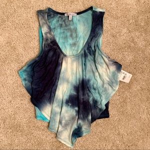 Tie dye flowy front tank